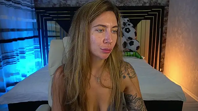 Snapshot of KateShanny chatting on July 2026 05:48:01 AM KateShanny online show from July 2026 05:48:01 AM