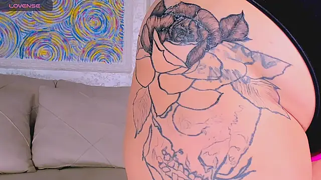 marrenaa online show from September 2025 04:18:02 AM