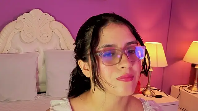 Snapshot of LiLLiAnderson chatting on September 2025 12:05:02 PM LiLLiAnderson online show from September 2025 12:05:02 PM