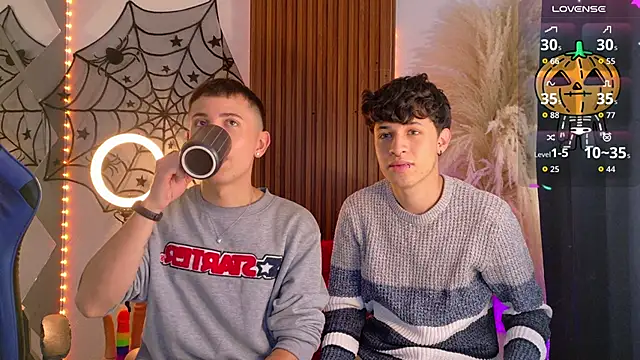 Axel  Evans online show from October 2025 12:03:01 PM