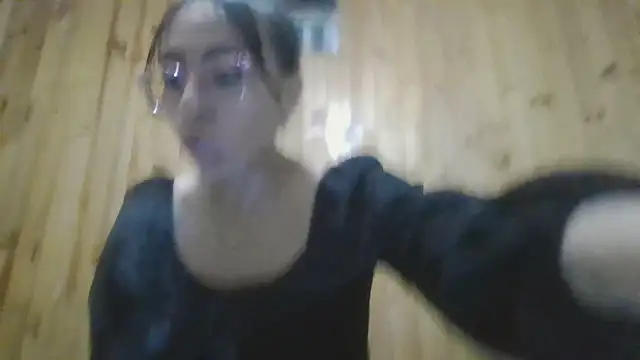 Roselingalvis13 online show from October 2025 02:54:01 AM