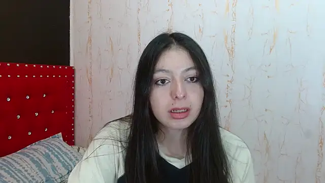 Snapshot of MiaKimky chatting on October 2025 04:26:02 PM MiaKimky online show from October 2025 04:26:02 PM