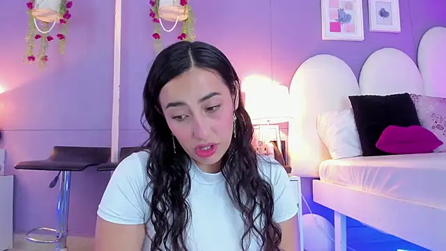 my aleja  online show from October 2025 01:07:02 PM