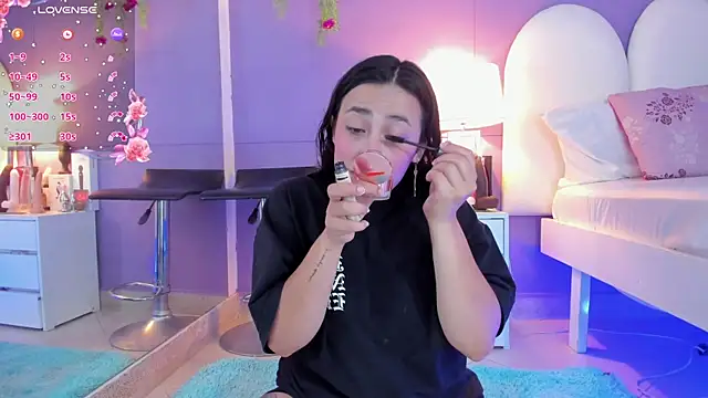 my aleja  online show from October 2025 01:02:02 PM