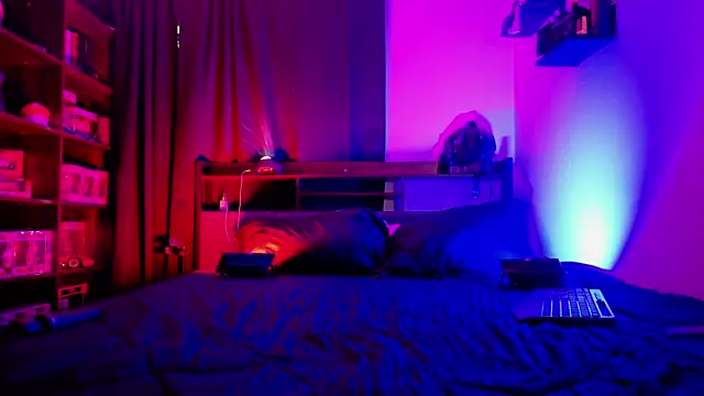 Snapshot of Mariana_velezz chatting on May 2026 01:18:02 PM Mariana velezz online show from May 2026 01:18:02 PM