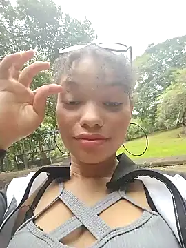 ChloeRaviss online show from September 2025 07:25:01 PM