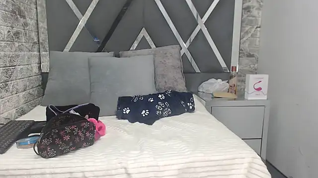 YanetRose online show from November 2025 03:49:02 AM