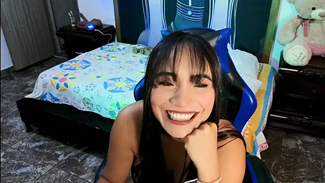 carolxotic online show from May 2026 03:18:01 PM