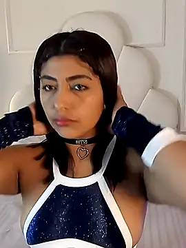 Kaylachannell online show from November 2025 07:32:02 PM