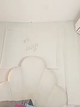 Kaylachannell online show from November 2025 03:51:02 AM