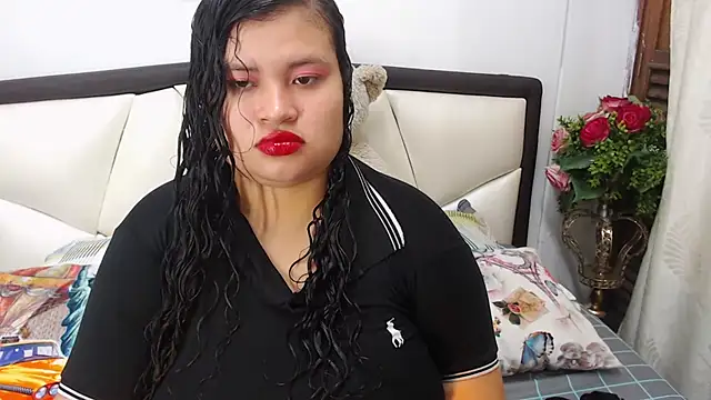 Madison Copers online show from November 2025 12:46:01 AM