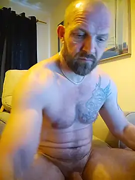 Andrewjames8391 online show from March 2026 01:48:02 PM