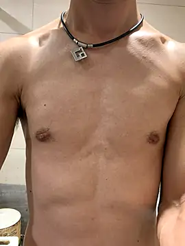 winds1069 online show from November 2025 07:58:01 AM