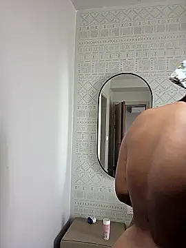 Lexiluv1 online show from January 2026 10:43:01 AM