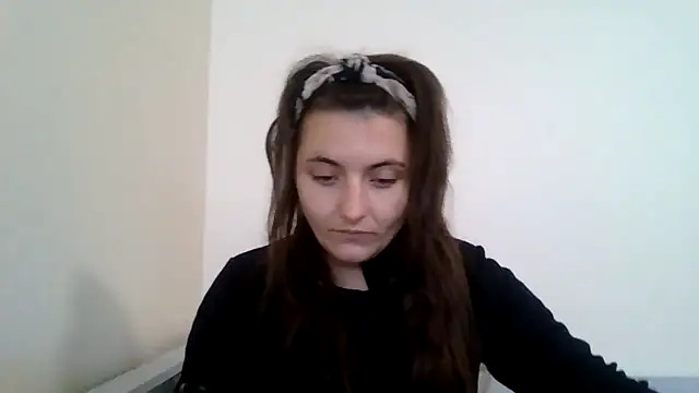 Snapshot of DInaraXRose chatting on September 2025 11:32:01 AM DInaraXRose online show from September 2025 11:32:01 AM