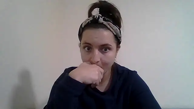 Snapshot of DInaraXRose chatting on September 2025 06:20:01 PM DInaraXRose online show from September 2025 06:20:01 PM