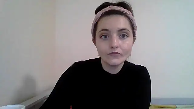 Snapshot of DInaraXRose chatting on November 2025 11:34:02 AM DInaraXRose online show from November 2025 11:34:02 AM