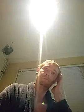 piercingpik online show from October 2025 07:11:02 PM