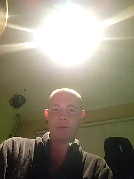piercingpik online show from June 2026 08:40:01 PM