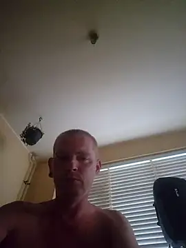 piercingpik online show from June 2026 07:56:01 PM