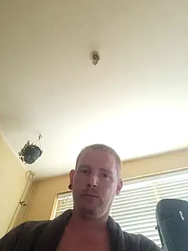 piercingpik online show from July 2026 02:43:01 PM