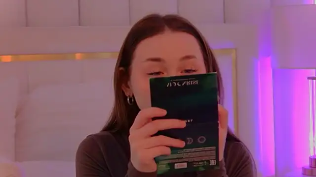 NancySmitts online show from April 2026 04:37:01 PM