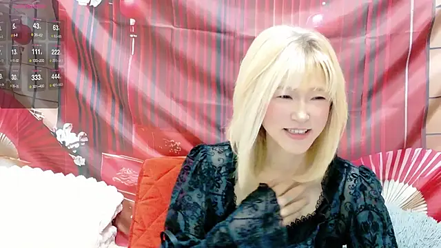 Snapshot of kimagure-fu- chatting on July 2026 08:07:01 PM kimagure-fu- online show from July 2026 08:07:01 PM