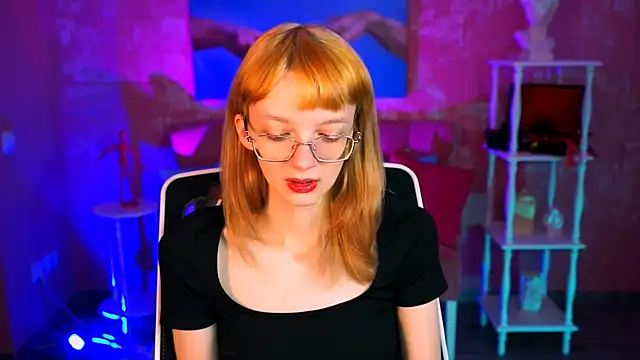 MollyJiggles online show from October 2025 08:22:01 AM