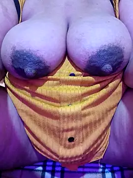 Snapshot of lona_sexi chatting on February 2026 07:01:02 AM lona sexi online show from February 2026 07:01:02 AM