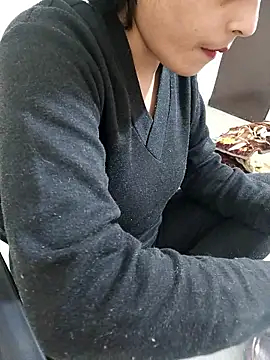 Pihu Chopra online show from December 2025 02:47:02 PM