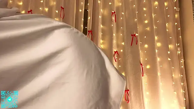 chloemilka online show from February 2026 05:13:02 PM