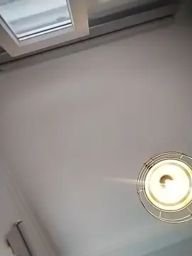 sarahpearlx online show from October 2025 04:30:02 PM