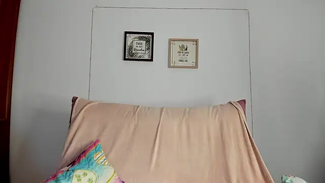 selena jhonson online show from March 2026 12:57:02 PM