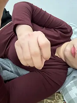 Snapshot of PhuongNhi21 chatting on November 2025 01:06:01 PM PhuongNhi21 online show from November 2025 01:06:01 PM