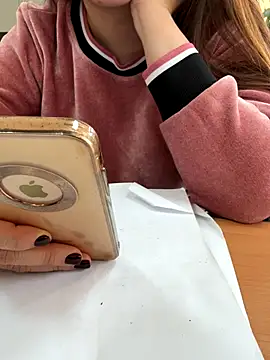 Snapshot of PhuongNhi21 chatting on November 2025 08:05:01 AM PhuongNhi21 online show from November 2025 08:05:01 AM