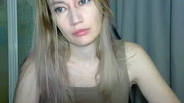 JessFoxxx online show from November 2025 03:08:02 AM