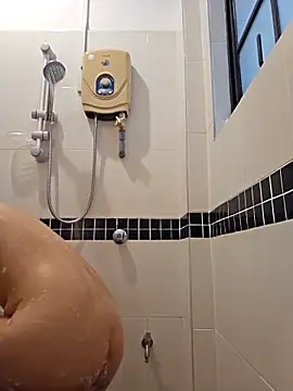 lirz06 online show from December 2025 10:44:02 AM