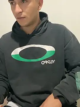 Snapshot of Tavinho067 chatting on October 2025 04:36:01 AM Tavinho067 online show from October 2025 04:36:01 AM