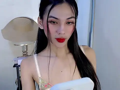 Ur latinahotpaprika online show from July 2026 08:18:02 PM