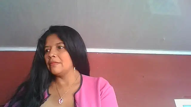 DianaOchoa  online show from June 2026 12:09:02 PM