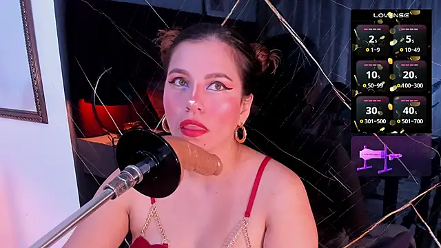 Snapshot of abby_blond_ chatting on October 2025 12:06:01 PM abby blond online show from October 2025 12:06:01 PM