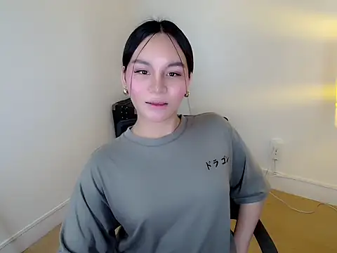 holly tabby online show from February 2026 01:15:01 AM