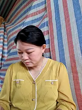 yoowwmr online show from October 2025 01:31:01 AM