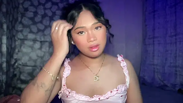 Exotic alyssa69 online show from April 2026 05:37:01 PM