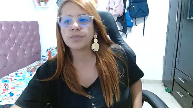 cristydirtyhot online show from April 2026 11:27:01 AM