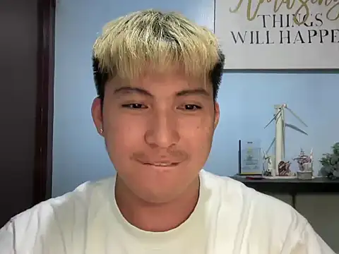 Snapshot of lovely_jay chatting on May 2026 03:35:02 AM lovely jay online show from May 2026 03:35:02 AM