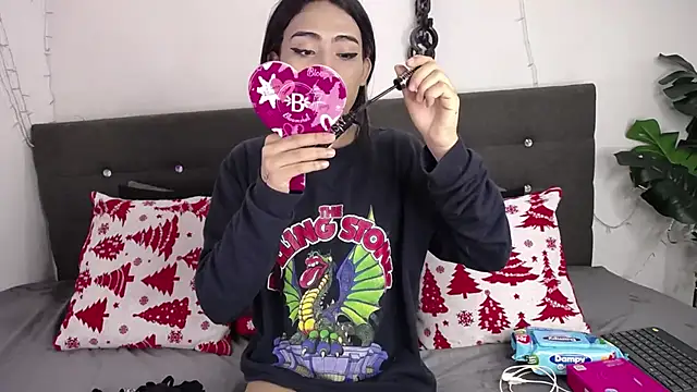 aleja spearsx online show from December 2025 11:07:01 AM