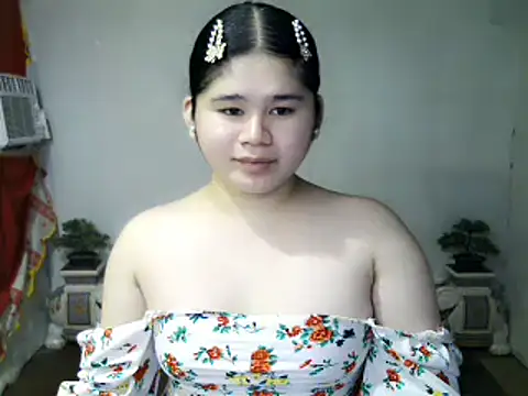 Snapshot of skinnygirl_69 chatting on September 2025 02:42:01 PM skinnygirl 69 online show from September 2025 02:42:01 PM