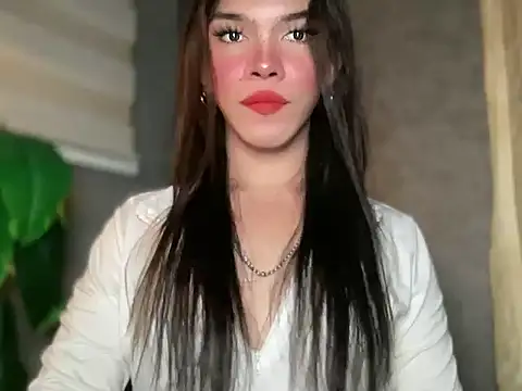 Snapshot of Misselliefayexxx chatting on May 2026 08:17:01 PM Misselliefayexxx online show from May 2026 08:17:01 PM