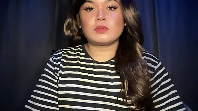 Snapshot of RedHead_Thalia chatting on September 2025 05:23:01 PM RedHead Thalia online show from September 2025 05:23:01 PM